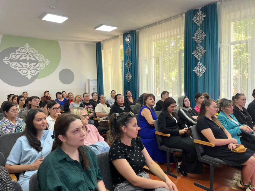 Мектеп  ата-аналар комитетінің 1 отырысы